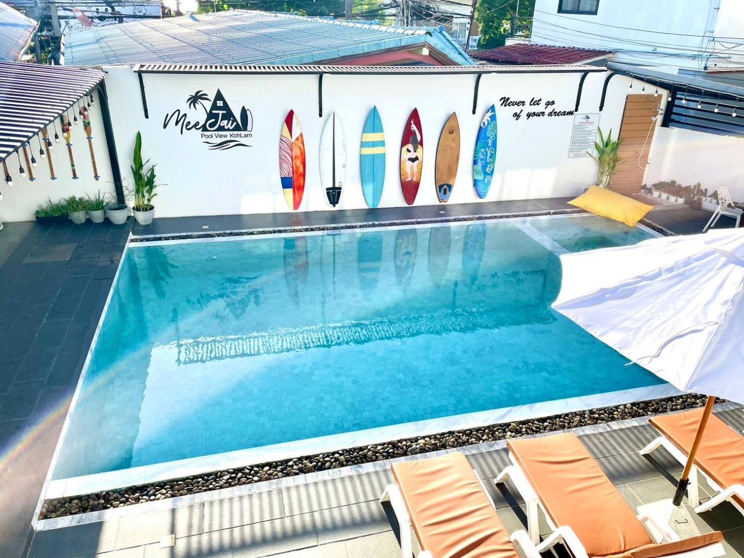 มีใจ พูลวิว เกาะล้าน Meejai Pool View Kohlarn Hotel Exterior photo